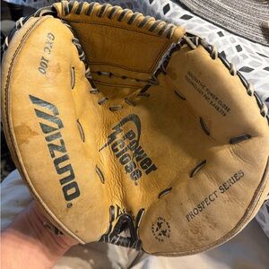 Mizuno Prospect Series: GXC100 Youth Catcher's Mitt